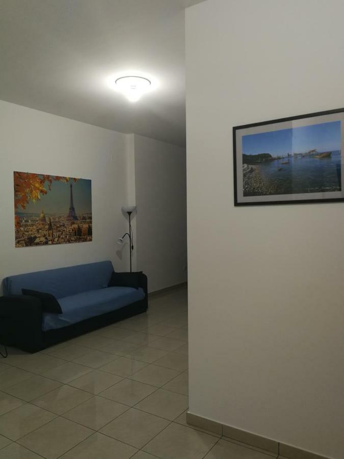 Confortable In Apartment Vasto